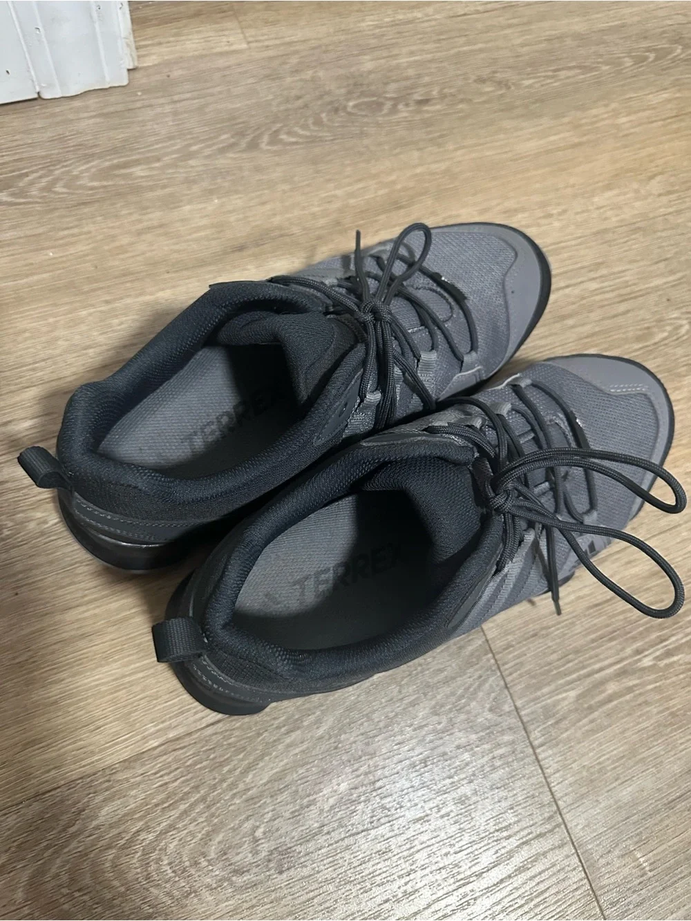 Adidas Terrex Men’s Size 10 Gray Black Hiking Trail Shoes